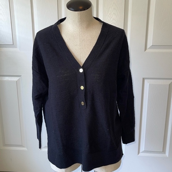 Loft V-Neck Pullover Sweater w/ Gold Buttons Size Large in Black - Picture 2 of 7